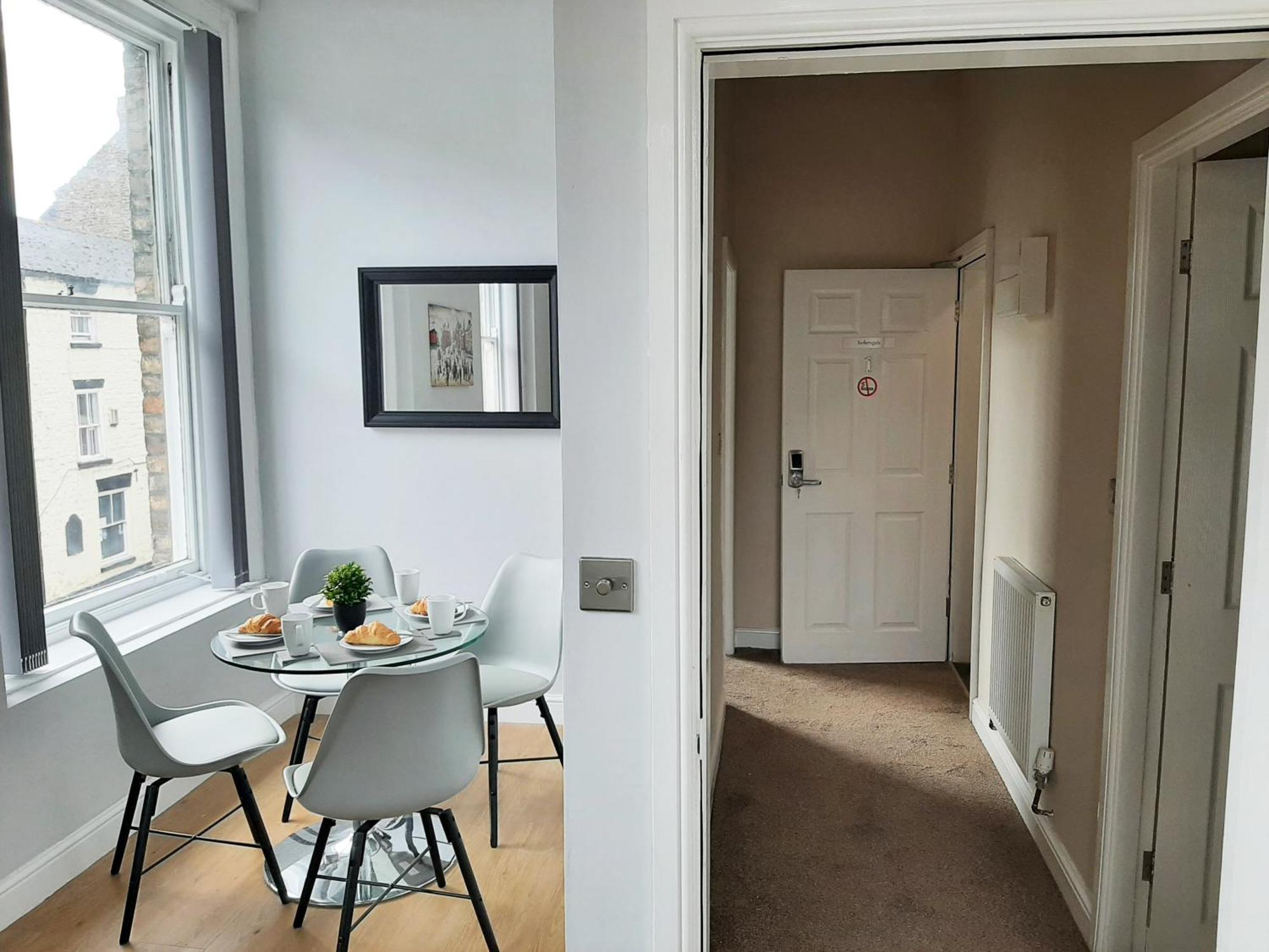 Malton Central Apartments Room photo
